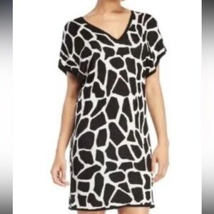 Ella Moss Giraffe Animal Print Sweater Dress size Medium Black White